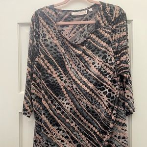 Like New Lovely Detailed SIMONTON Says Top with Lots of Subtle Sequin Bling 1 X